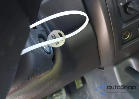 2000 Jeep Cherokee Sport from USA, damaged, VIN 1J4FF48S3YL128629